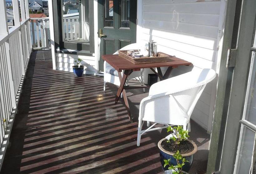 Nelson Heights Bed & Breakfast 4