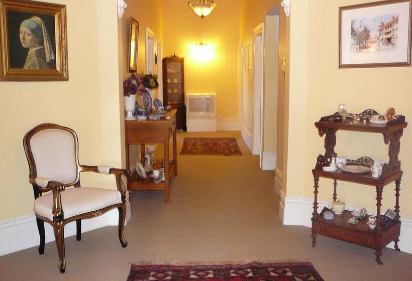 Nelson Heights Bed & Breakfast 6