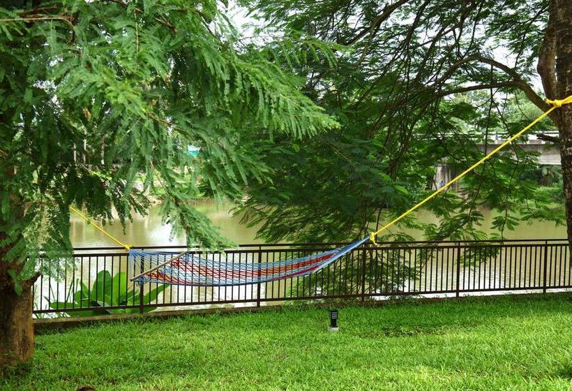 Bed and Breakfast Nadhiyoram 14