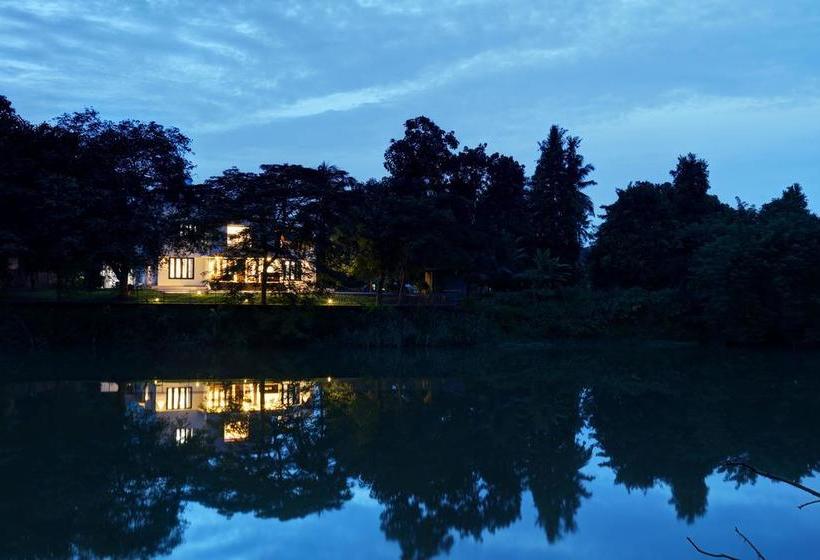 Bed and Breakfast Nadhiyoram 19