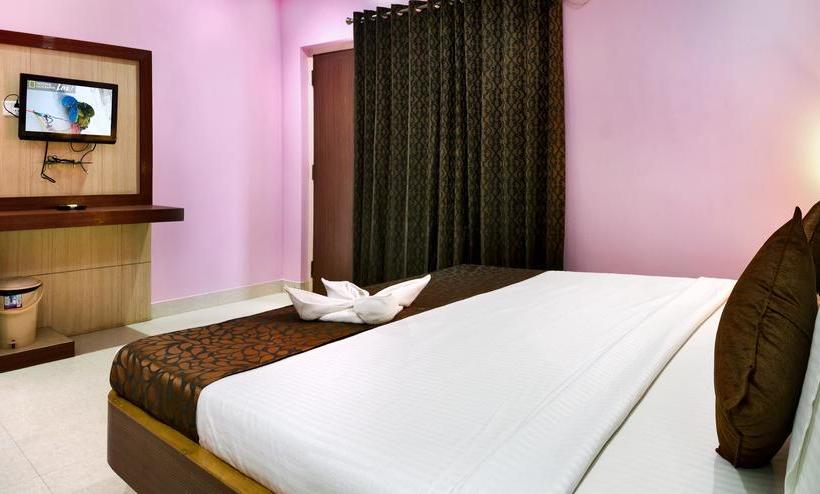 Hotel Elan Swarna Villa