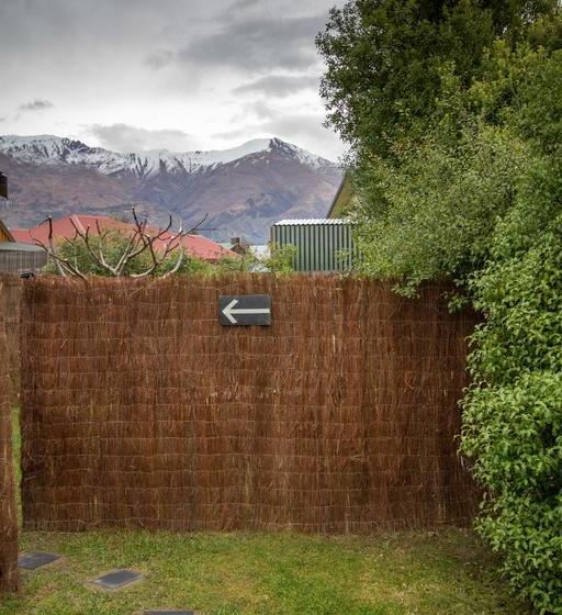 Bed and Breakfast Cosy Contemporary Hideaway 15