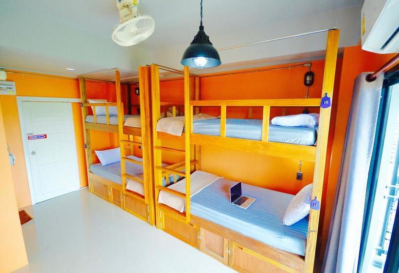 Nomad Hostel Krabi 10