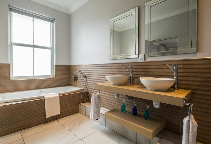 Hotel Waterstone Lodge 10