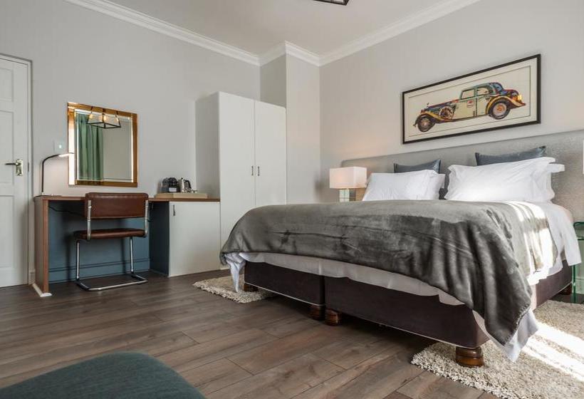 Hotel Waterstone Lodge 18