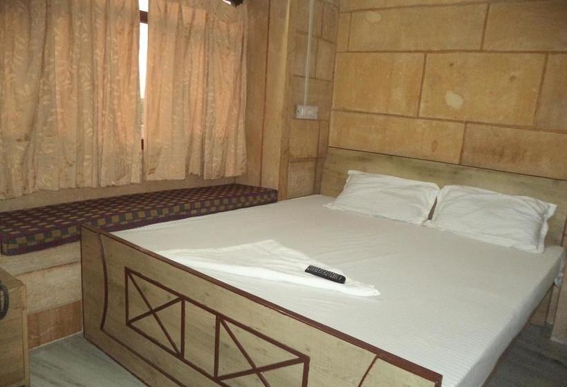 Classic Hostel Jaisalmer 11