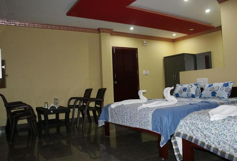 Hotel Sri Vinayaka Comfort 12