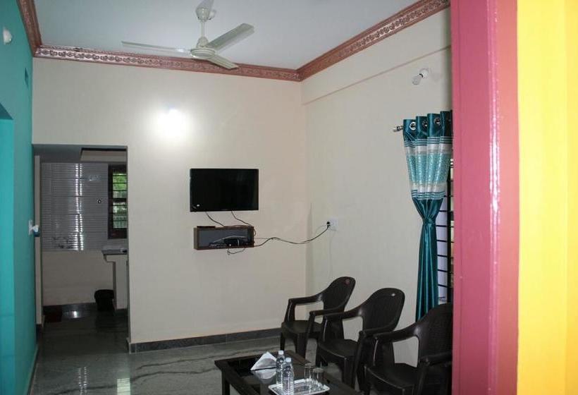 Hotel Sri Vinayaka Comfort 18