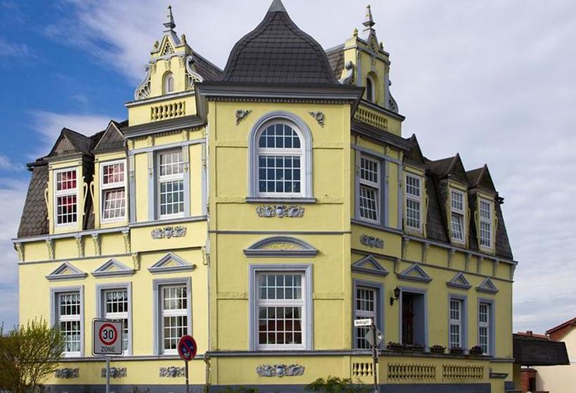 Hotel Villasvd Baja Sajonia