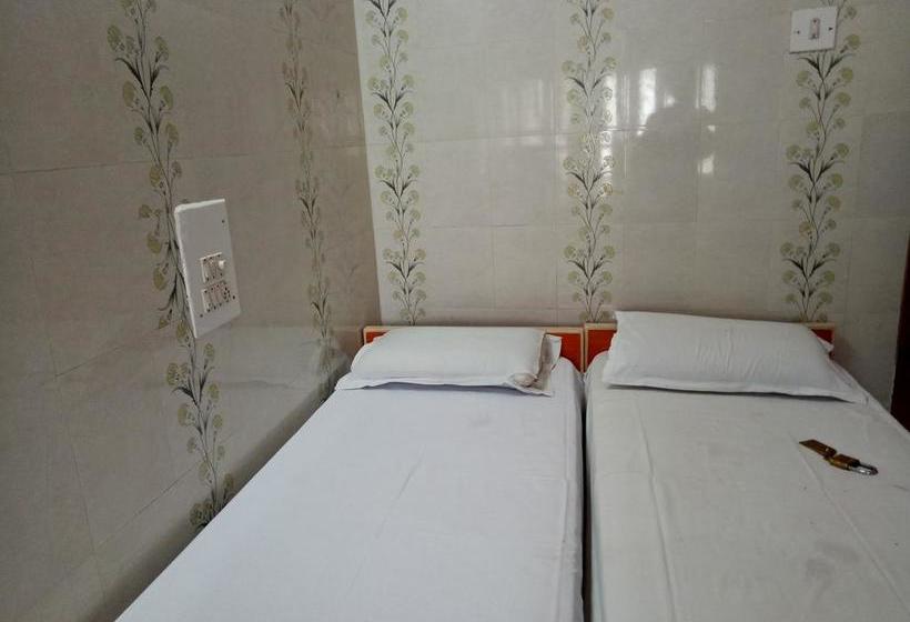 Hotel S.k.t Residency 16