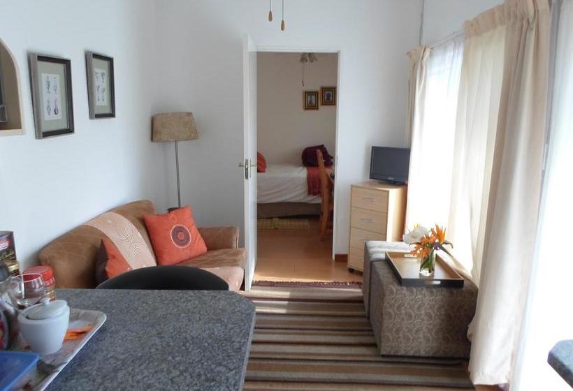 Hotel Jambar Close 5