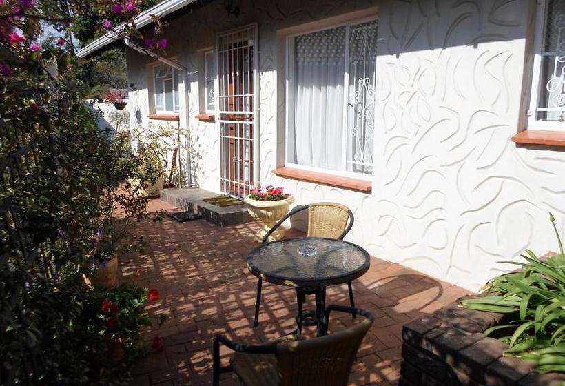 Hotel Jambar Close 6