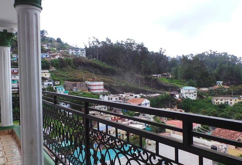 Hotel Saraswathi Holidays 2