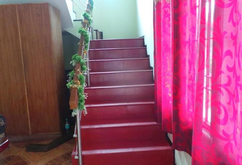 Hotel Saraswathi Holidays 8