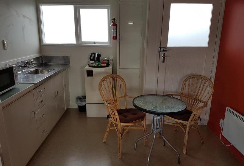 Featherston Motels And Camping 4