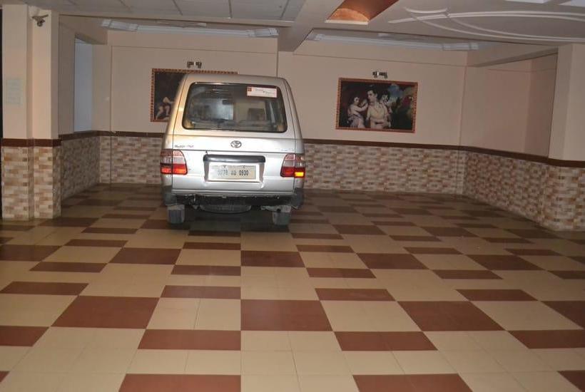 Hotel Govinda Royal 11