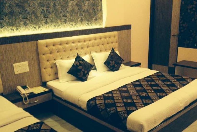 Hotel Govinda Royal 5