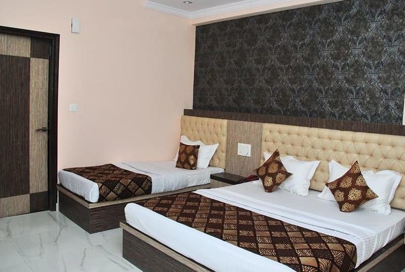 Hotel Govinda Royal 6