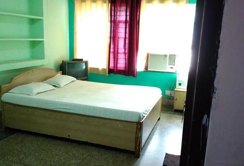 Hotel Ahilya Bai Rest House 1