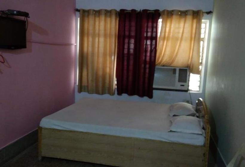 Hotel Ahilya Bai Rest House 4