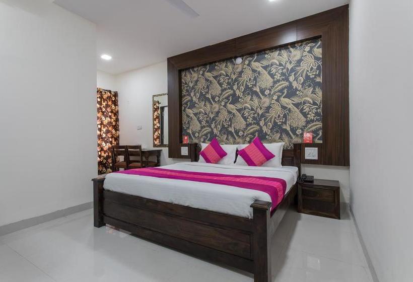 Oyo 9387 Hotel Sunlight