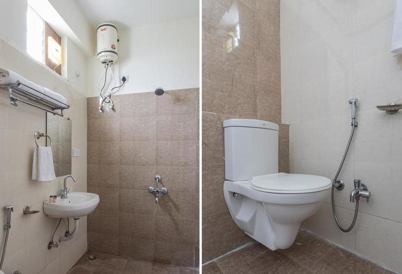 Oyo 9387 Hotel Sunlight 6