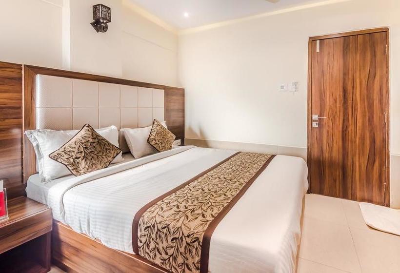 Oyo 8363 Hotel Royal Inn 4