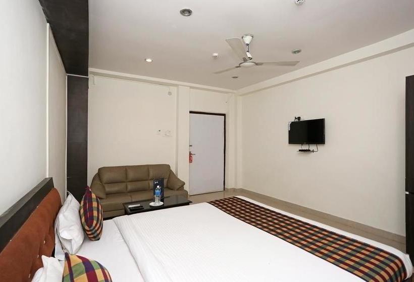 Oyo 8976 Hotel Park Street 2 10