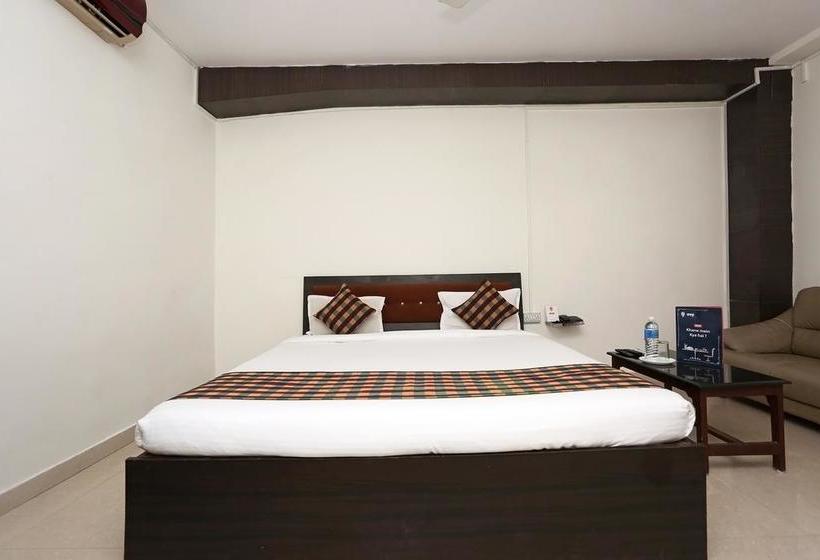 Oyo 8976 Hotel Park Street 2 11