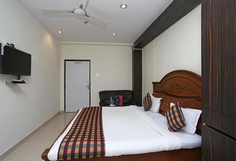 Oyo 8976 Hotel Park Street 2 15