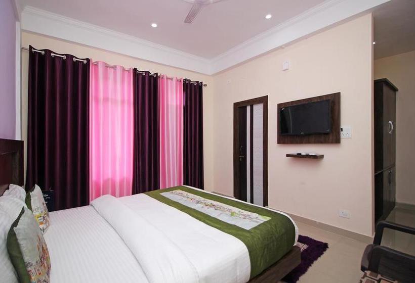 Oyo 5509 Hotel Chandni 8