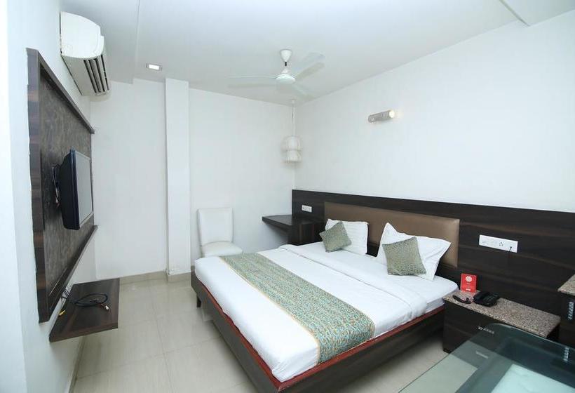 Oyo 9027 Hotel Orchid Regency 11