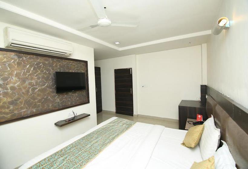 Oyo 9027 Hotel Orchid Regency 13