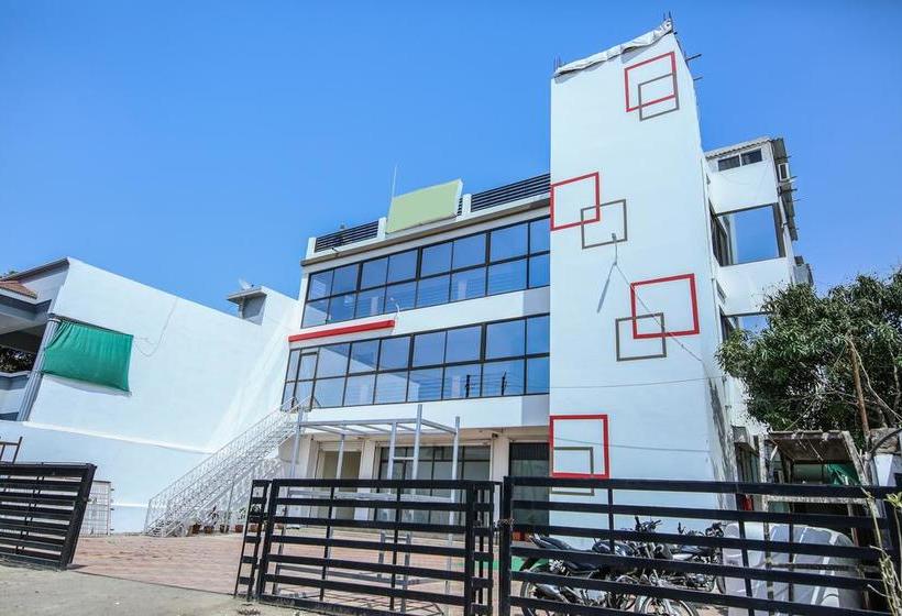 Hotel Oyo 3603 White Pearl 1