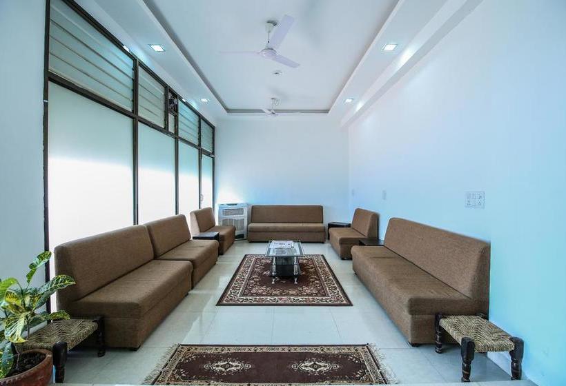 Hotel Oyo 3603 White Pearl 4