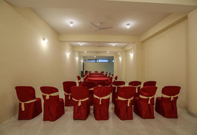 Hotel Oyo 3603 White Pearl 5