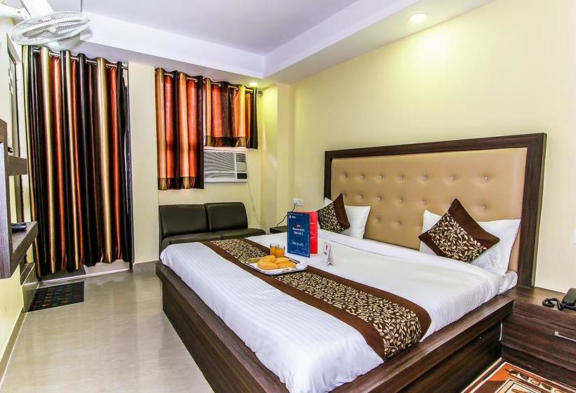 Oyo 6793 Hotel Cz 14