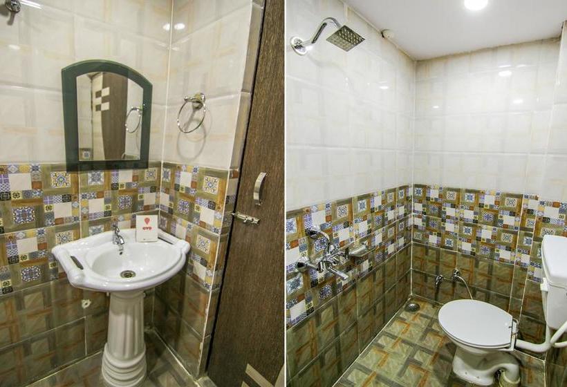 Oyo 6793 Hotel Cz 16