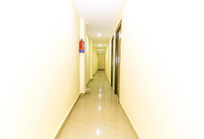 Oyo 6793 Hotel Cz 20