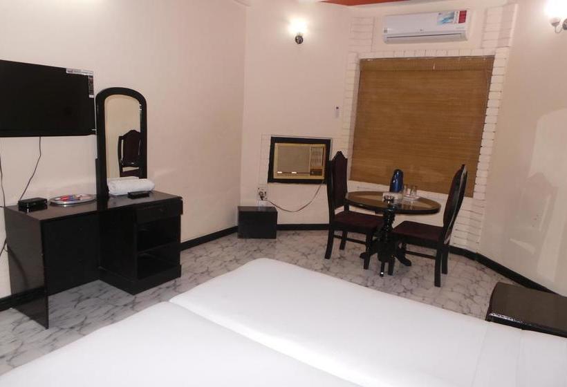 Hotel Benzy Palace 16