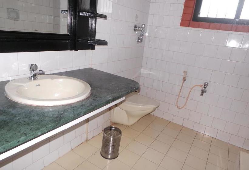 Hotel Benzy Palace 4