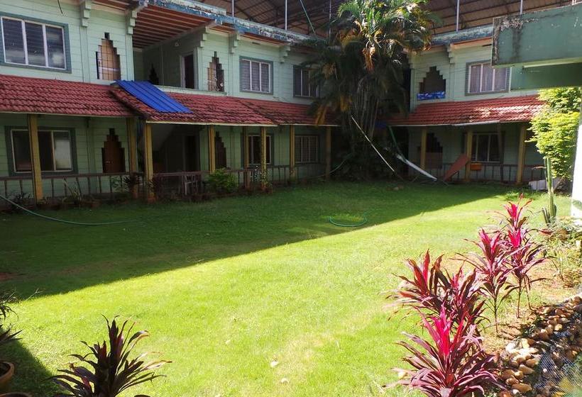 Hotel Benzy Palace 5