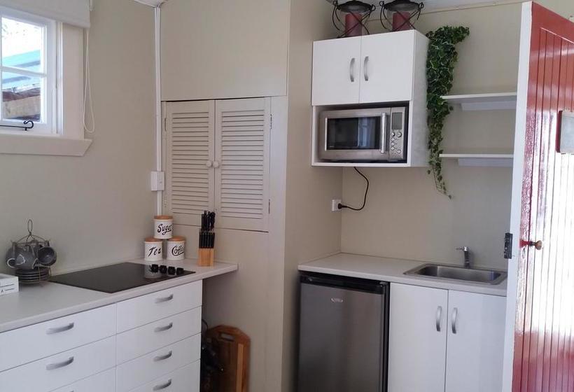 Bed and Breakfast Little Red School House 1