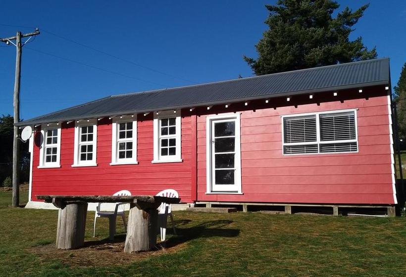 Bed and Breakfast Little Red School House 3