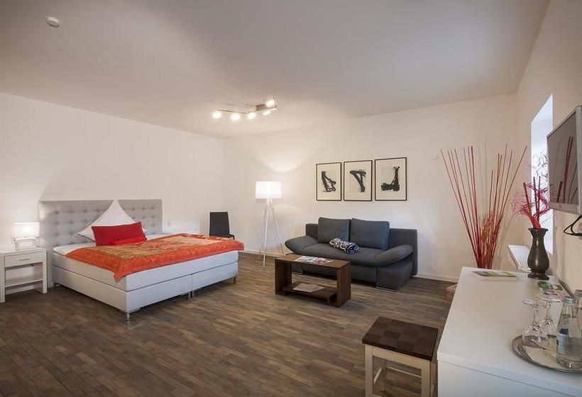 Hotel Gasthaus Unterwirt 13