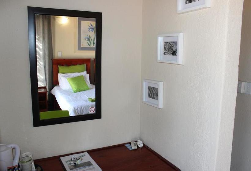 Bed and Breakfast Woodpecker Lodge 6