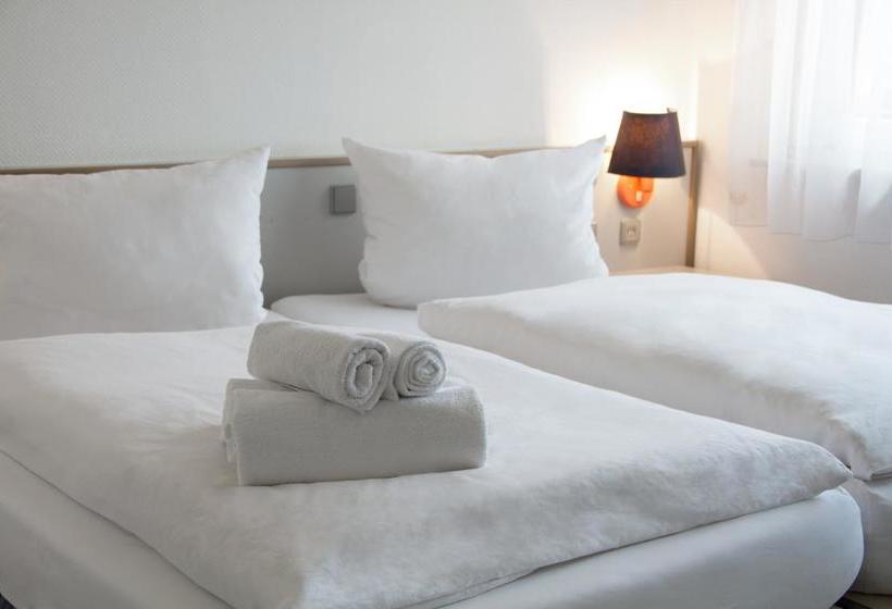 Hotel Landgasthof Waldrast 6