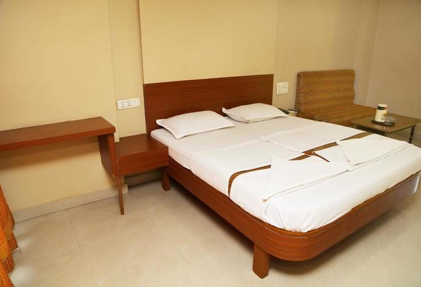 Hotel Panchratan 9