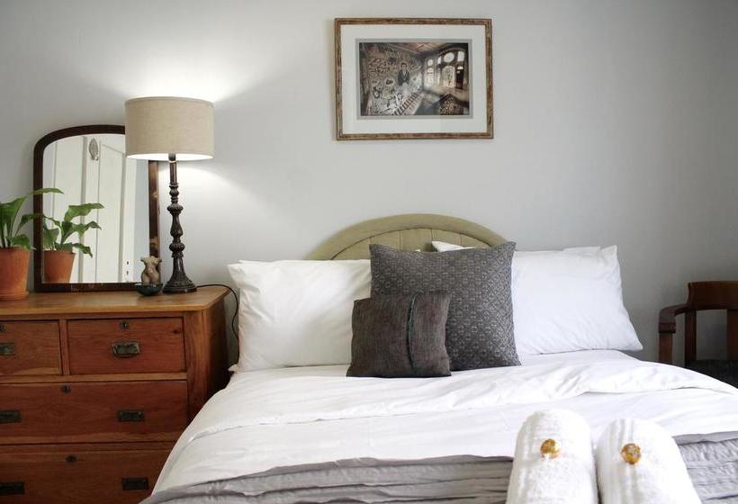 Bed and Breakfast The Drawing Rooms On 2nd 10