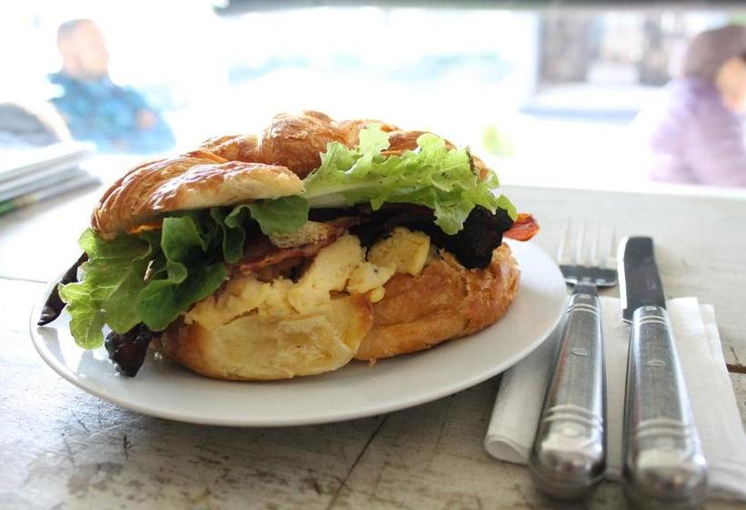 Bed and Breakfast The Drawing Rooms On 2nd 3